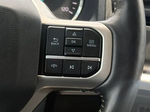 Certified 2024 Ford Expedition XLT RWD image 11