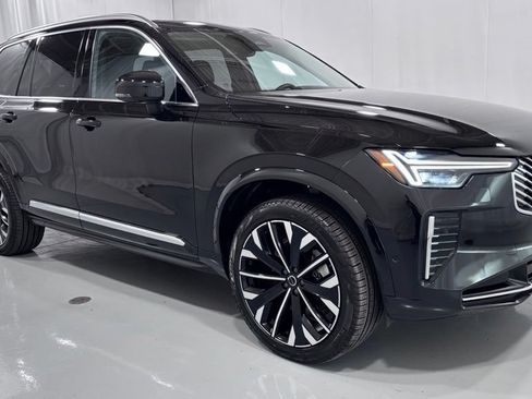 Certified 2026 Volvo XC90 B6 Plus AWD/4WD image 4