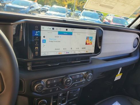 New 2026 Jeep Wrangler Willys image 9