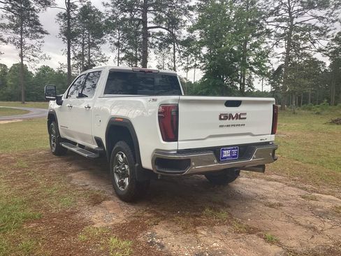 New 2026 GMC Sierra 2500 SLT w/ SLT Premium Package AWD/4WD image 2
