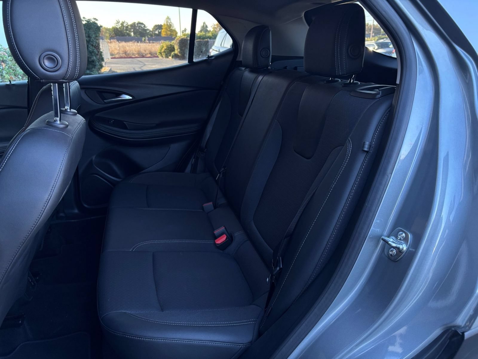 Used 2025 Buick Encore GX Preferred AWD/4WD image 36