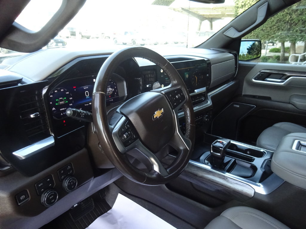 Certified 2022 Chevrolet Silverado 1500 LTZ AWD/4WD image 13