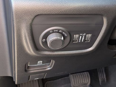 Certified 2024 Jeep Grand Cherokee Altitude AWD/4WD image 14