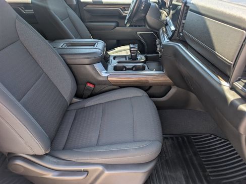 Certified 2022 Chevrolet Silverado 1500 RST RWD image 12