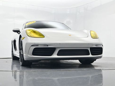 Used 2018 Porsche 718 Cayman S RWD image 30