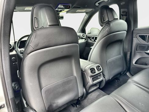 Used 2024 Mercedes-Benz GLC 300 image 19