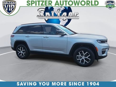 Used 2024 Jeep Grand Cherokee Limited AWD/4WD image 10