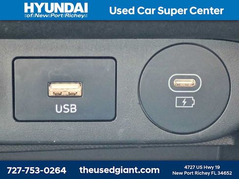 Used 2024 Hyundai Elantra SE FWD image 21