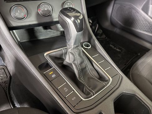 Used 2022 Volkswagen Jetta S image 17