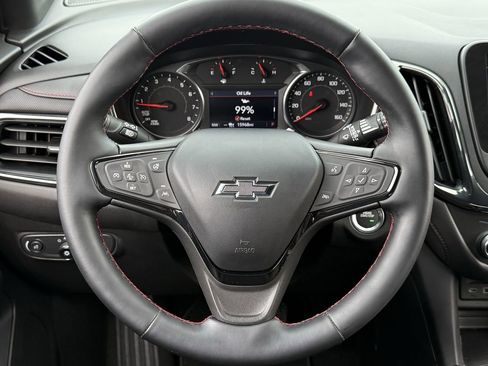 Used 2023 Chevrolet Equinox RS image 12