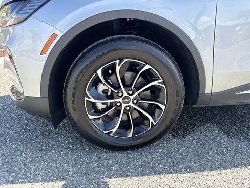 New 2026 Lincoln Nautilus Premier w/ Equipment Group 102A AWD/4WD image 10