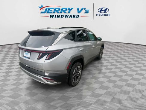 New 2025 Hyundai Tucson SEL image 8
