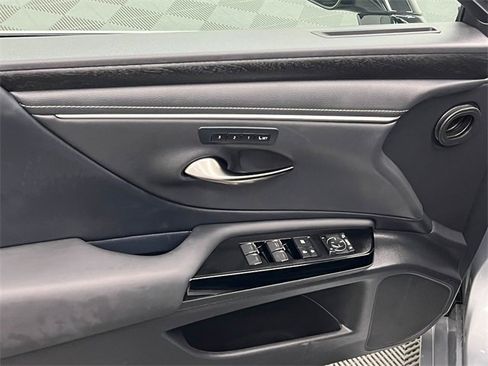 Certified 2025 Lexus ES 350 w/ Premium Package image 15