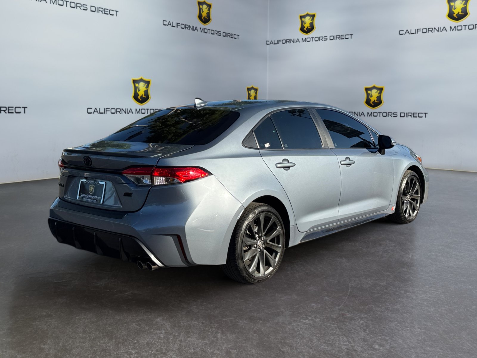 Used 2023 Toyota Corolla SE w/ Carpet Mat Package (TMS) FWD image 5