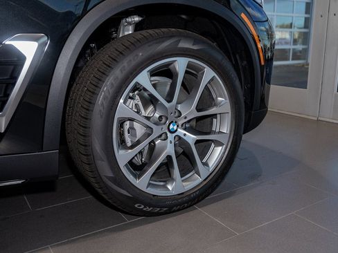 New 2026 BMW X5 xDrive40i w/ Premium Package image 6
