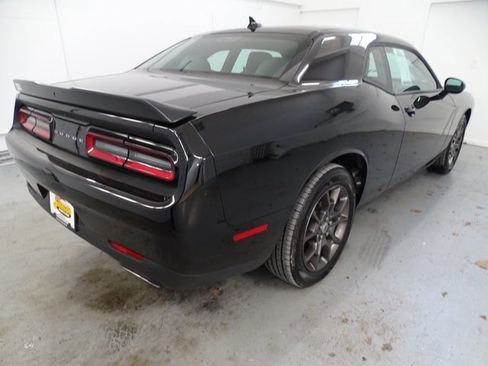 Used 2018 Dodge Challenger GT w/ Driver Convenience Group image 22