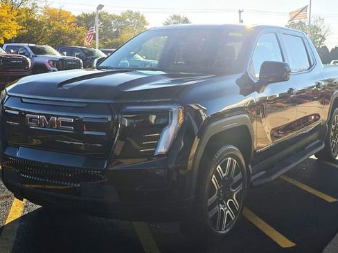 Used 2026 GMC Sierra EV Elevation AWD/4WD image 3