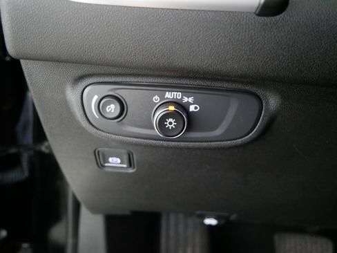 Used 2023 GMC Terrain SLE w/ Driver Convenience Package AWD/4WD image 26