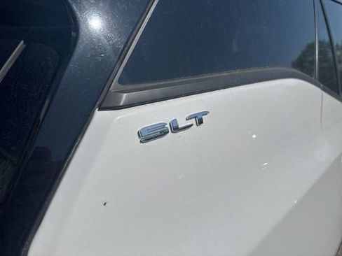 Used 2023 GMC Terrain SLT FWD image 5