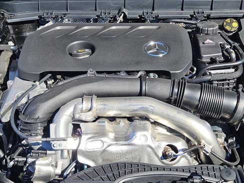 New 2026 Mercedes-Benz GLB 250 image 16