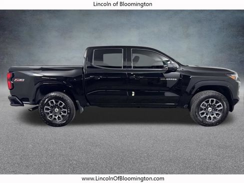 Used 2025 Chevrolet Colorado Z71 AWD/4WD image 8