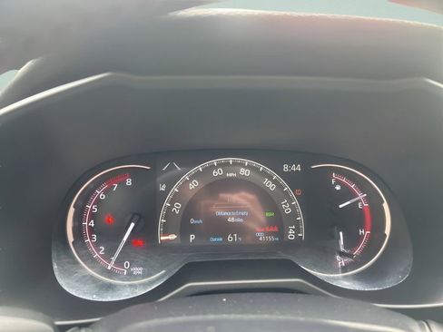 Used 2023 Toyota RAV4 XLE Premium image 23