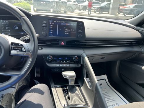 Used 2025 Hyundai Elantra Sport w/ Cargo Package FWD image 20