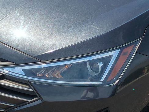 Used 2020 Hyundai Elantra Value Edition FWD image 10