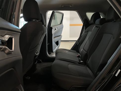 Used 2025 Kia Sportage LX FWD image 25