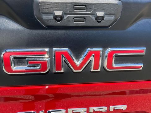 Used 2024 GMC Sierra 1500 AT4X w/ AT4X AEV Edition AWD/4WD image 32