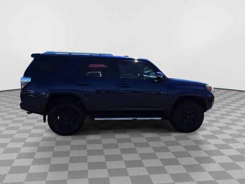 Used 2016 Toyota 4Runner SR5 Premium AWD/4WD image 9