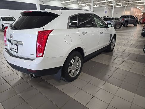 Used 2015 Cadillac SRX Luxury w/ Driver Awareness Package AWD/4WD image 3