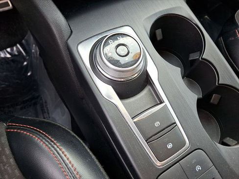 Used 2023 Ford Escape ST-Line image 12