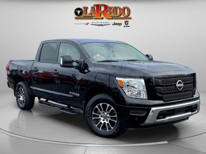 Used 2024 Nissan Titan SV w/ SV Convenience Package