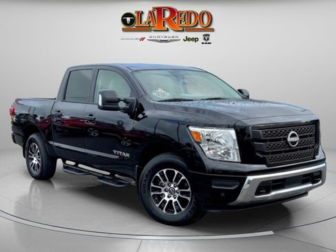 Used 2024 Nissan Titan SV w/ SV Convenience Package image 1