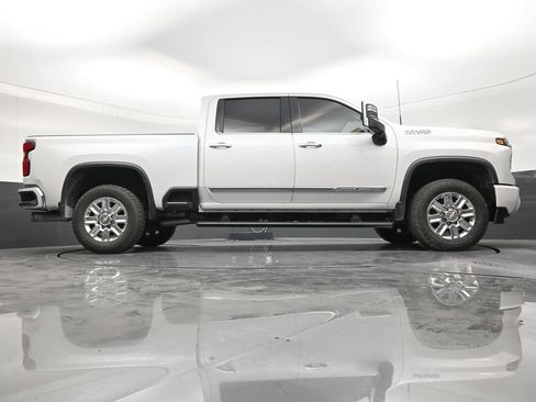 Used 2024 Chevrolet Silverado 3500 High Country w/ High Country Premium Package AWD/4WD image 25