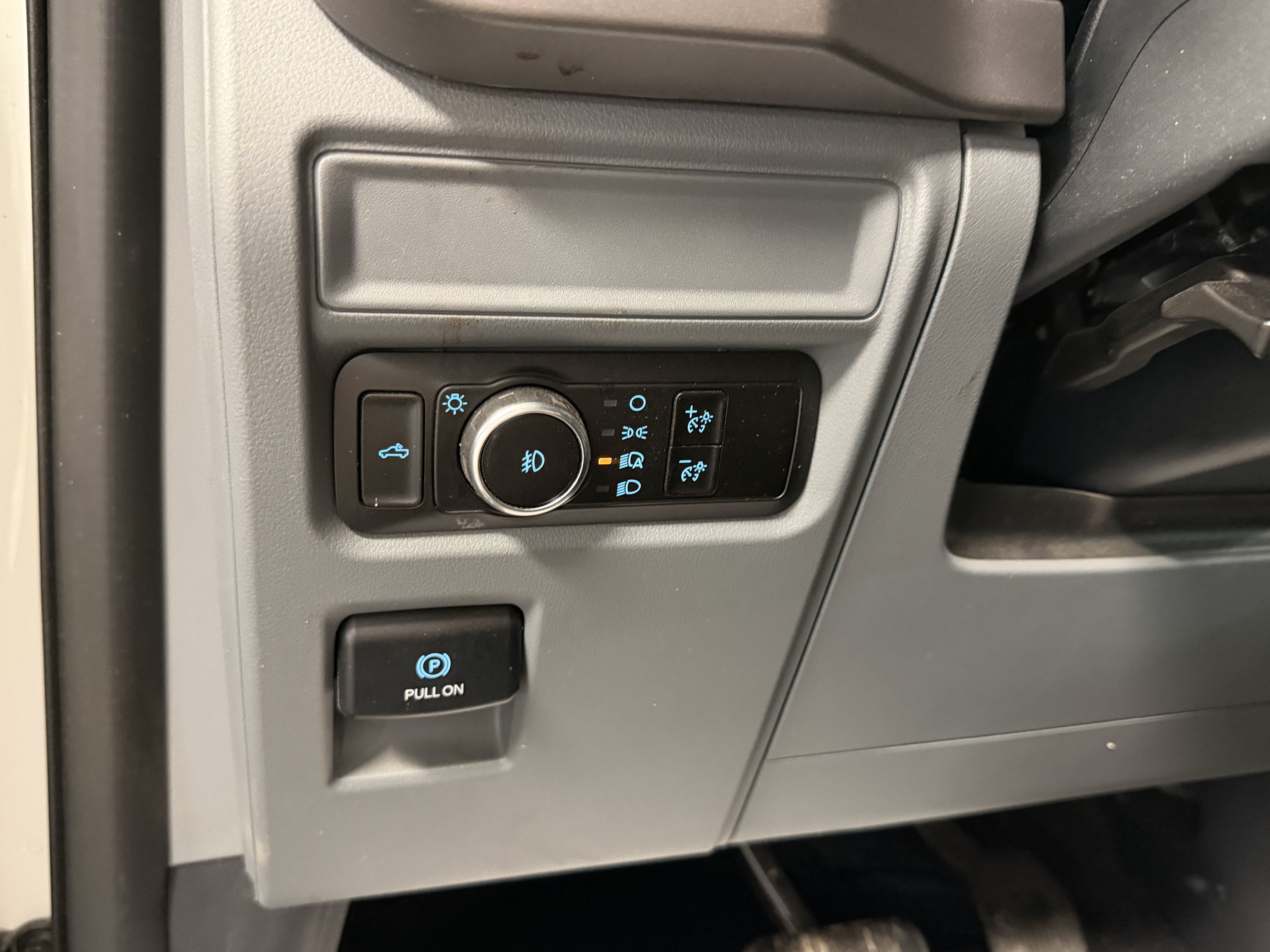 Used 2024 Ford F150 XLT AWD/4WD image 16