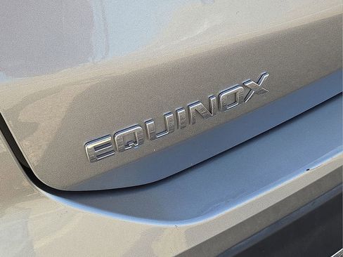 Used 2024 Chevrolet Equinox LT image 12