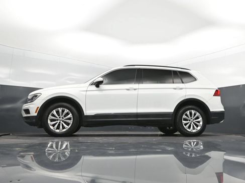 Used 2018 Volkswagen Tiguan SE FWD image 40