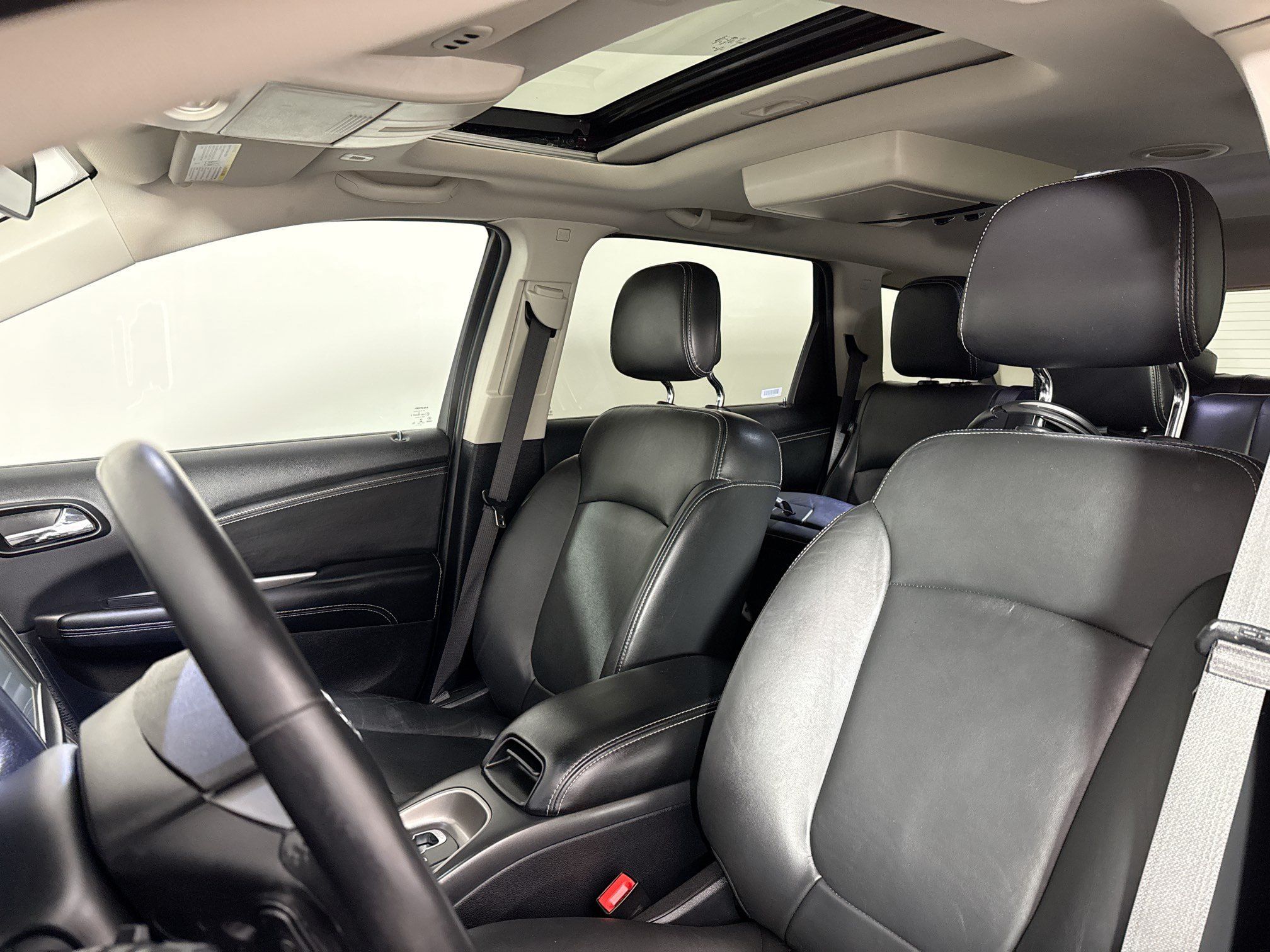 Used 2018 Dodge Journey Crossroad w/ Nav & Sun Group AWD/4WD image 21