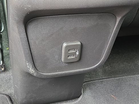 Used 2024 Chevrolet Equinox LT AWD/4WD image 17