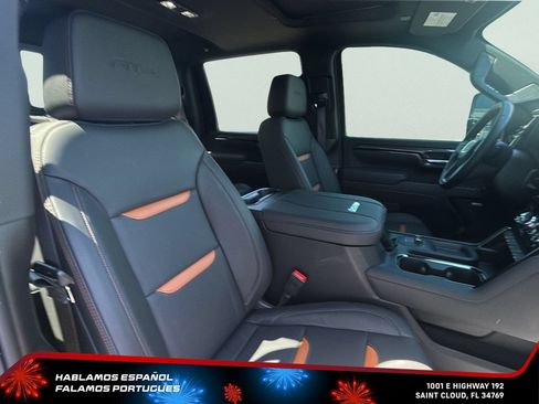 Used 2025 GMC Sierra 2500 AT4 w/ AT4 Premium Plus Package AWD/4WD image 35