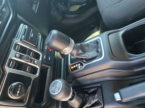 Used 2020 Jeep Gladiator Sport w/ Quick Order Package 24S AWD/4WD image 15