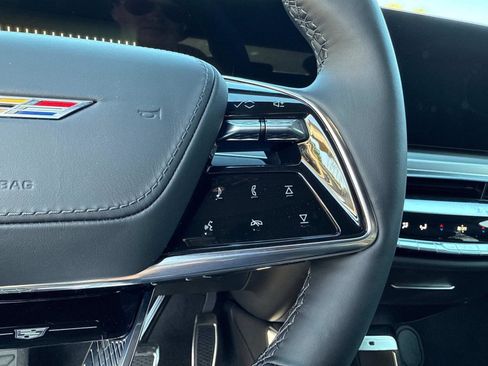 New 2026 Cadillac Lyriq V w/ Exterior Carbon Fiber Package image 23