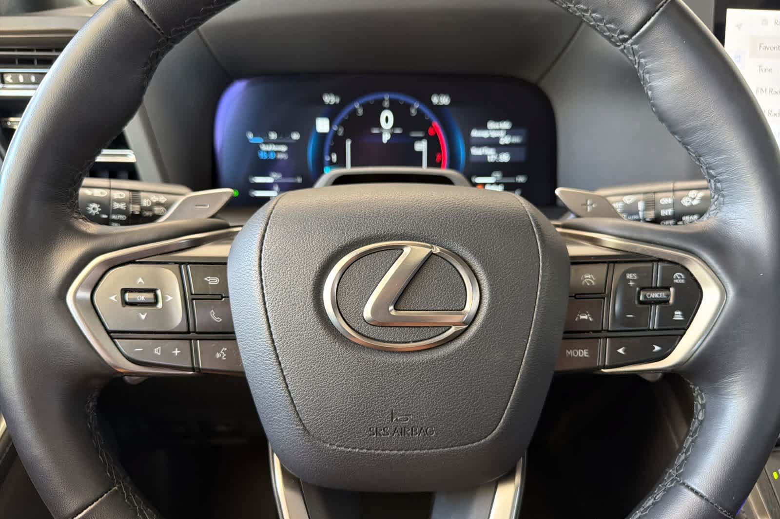 Certified 2024 Lexus GX 550 w/ Accessory Package (Z1) AWD/4WD image 26