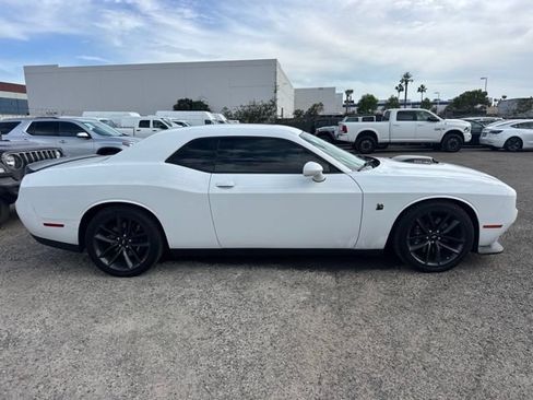Used 2019 Dodge Challenger R/T Scat Pack w/ Shaker Package RWD image 6