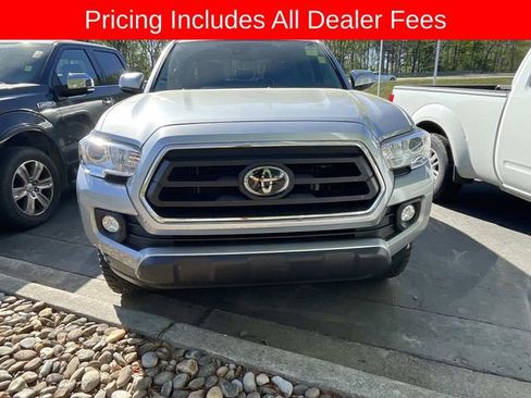 Used 2023 Toyota Tacoma SR5 AWD/4WD image 6