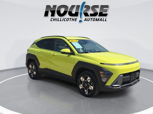 Used 2024 Hyundai Kona SEL AWD/4WD image 2