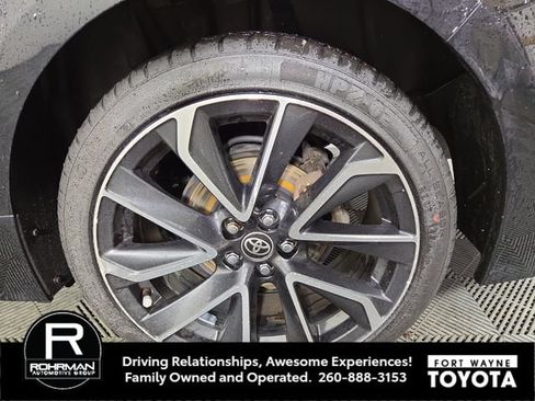 Used 2020 Toyota Corolla SE FWD image 11