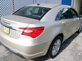 Used 2014 Chrysler 200 LX image 3